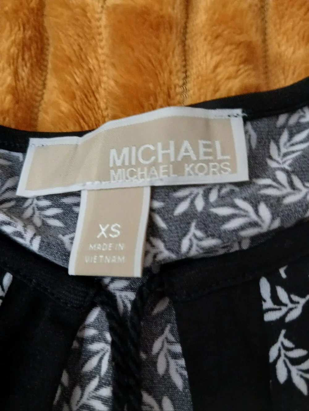 Michael Kors Sleeveless Dress XS Black White Leaf Print Tie Neck Stretch